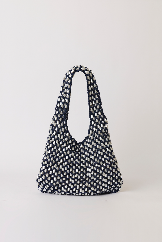 [color:navy]